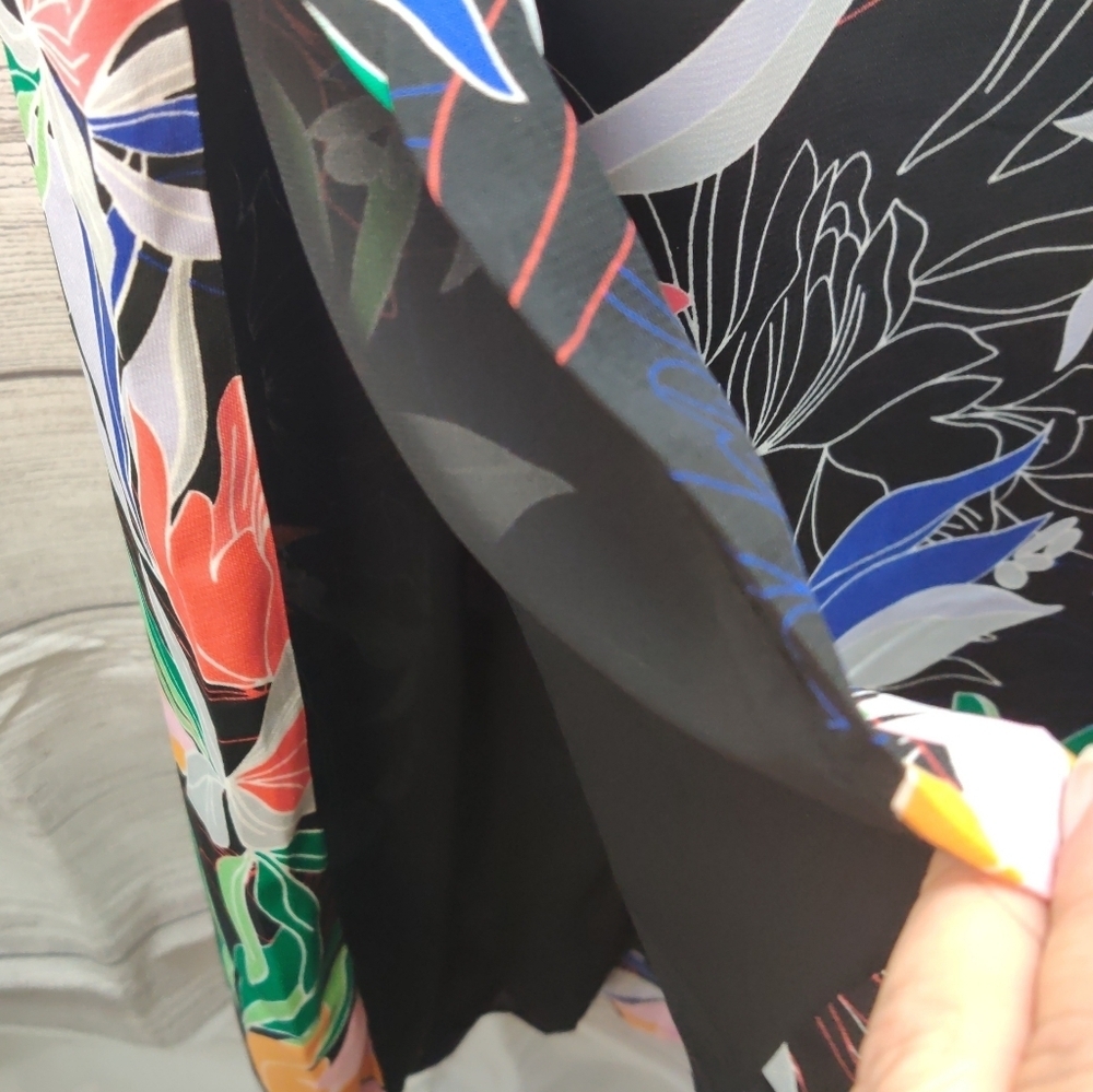 New Lulu's Beloved Becky Black floral - Picture 6 of 12